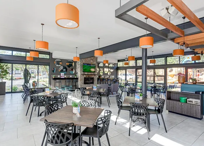Luxury Apartment In Kyalami